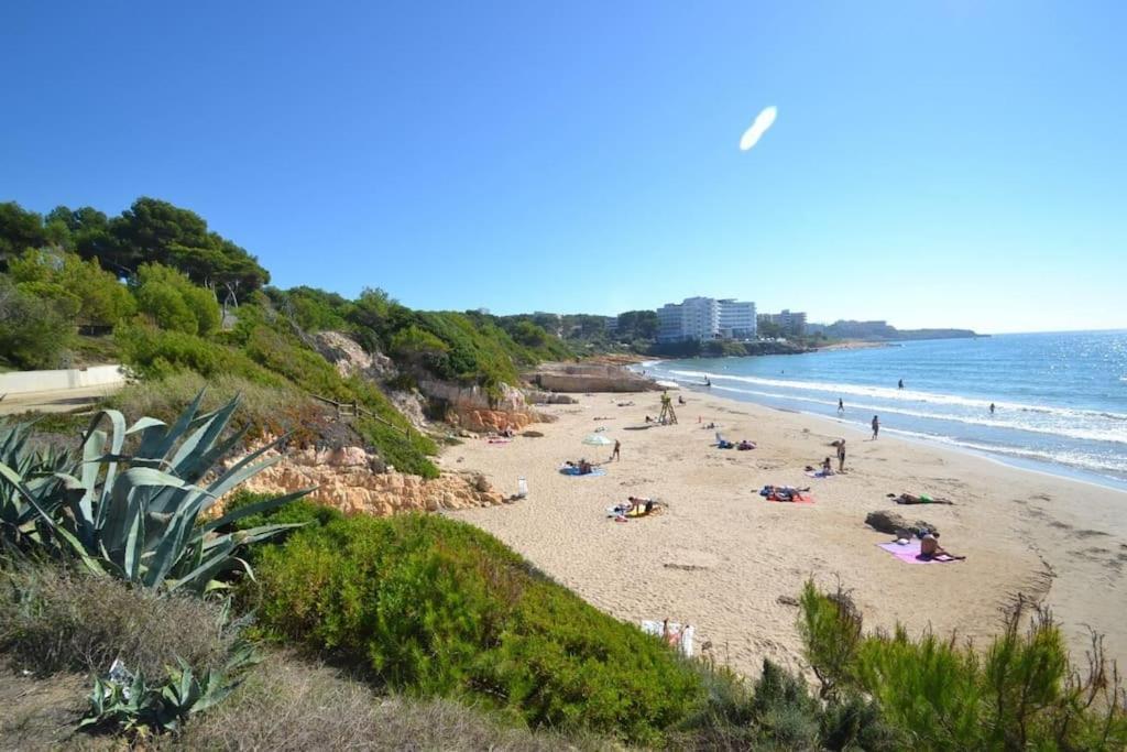 Bonito Apartamento Con Piscina Salou Esterno foto