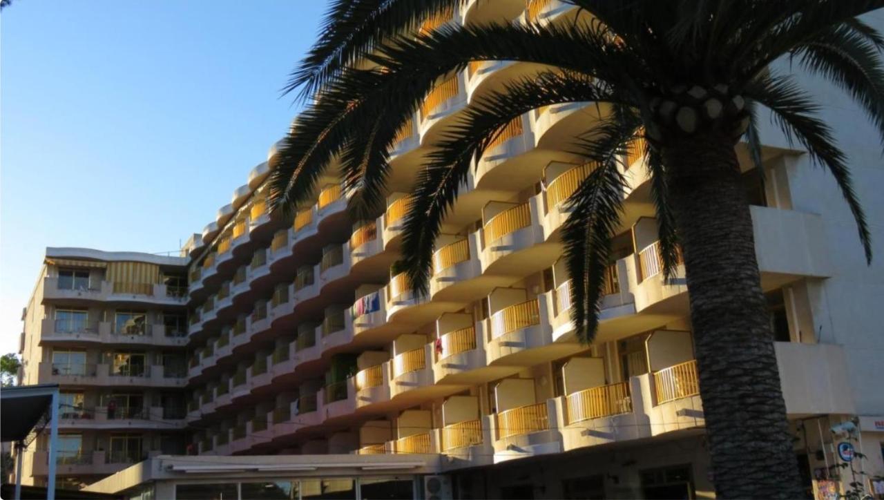 Bonito Apartamento Con Piscina Salou Esterno foto