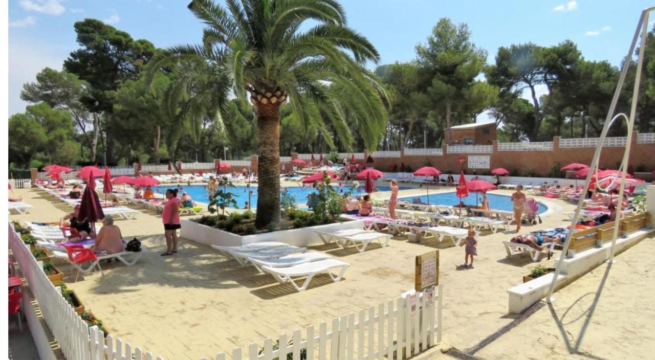 Bonito Apartamento Con Piscina Salou Esterno foto