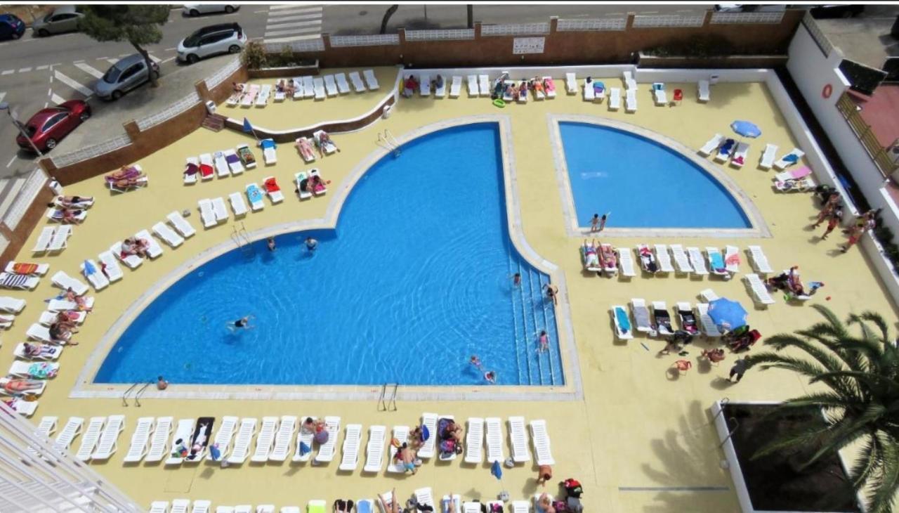 Bonito Apartamento Con Piscina Salou Esterno foto