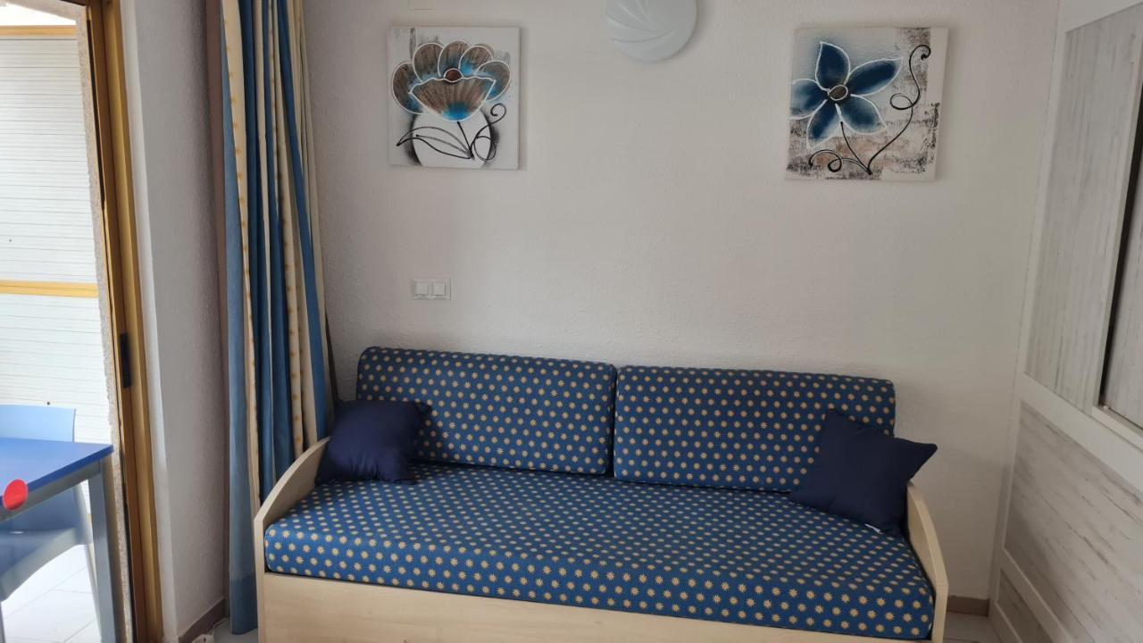 Bonito Apartamento Con Piscina Salou Esterno foto